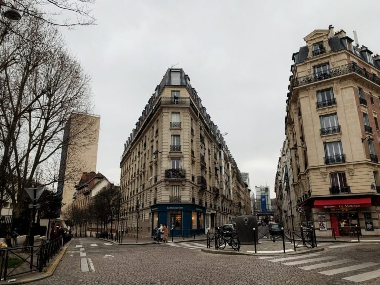 Le 13e arrondissement de Paris est-il vraiment dangereux Découvrez la réalité et les témoignages