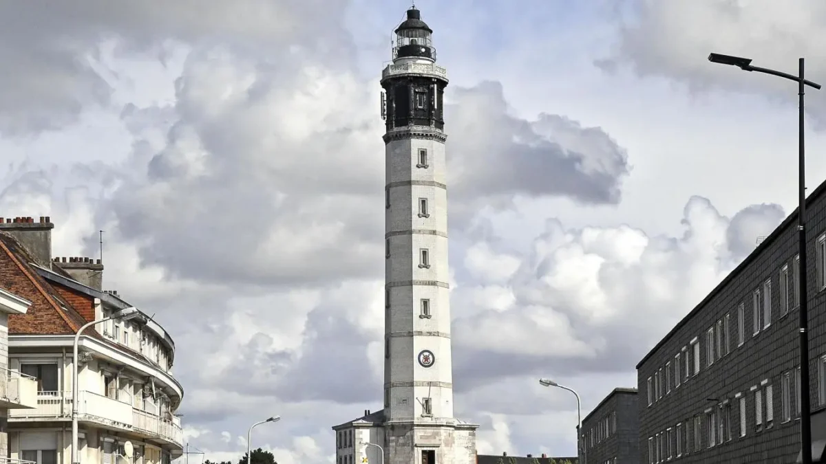 Monter au phare de Calais pour une vue imprenable