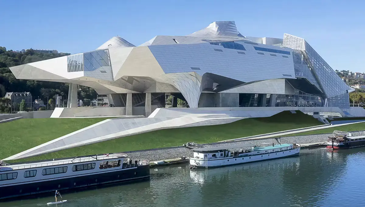 Visiter le Musée des Confluences