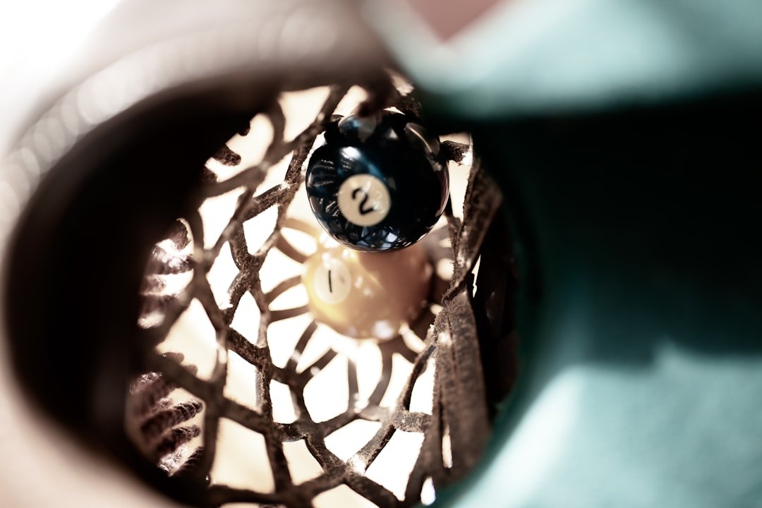 découvrez notre coque en chocolat parfaite, idéale pour des desserts gourmands et élégants qui fondent délicieusement en bouche.