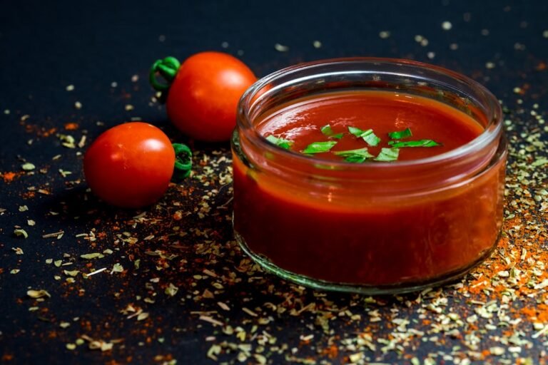 découvrez notre délicieuse sauce tomate maison, parfaite pour sublimer vos plats méditerranéens et vos recettes favorites.