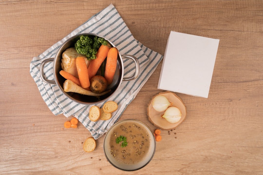 découvrez une délicieuse purée de carottes et pommes de terre, facile à préparer et parfaite pour accompagner vos plats.