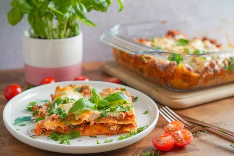 recette de cannellonis à la viande hachée : un plat savoureux et facile à préparer, parfait pour un repas convivial en famille ou entre amis.