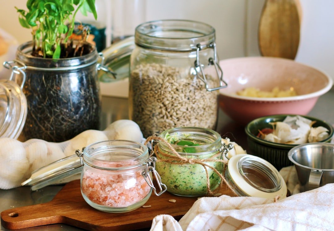 découvrez comment conserver correctement les grains de kéfir pour garantir leur vitalité et leur qualité, avec des conseils pratiques et simples.