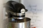 découvrez le robot de cuisine polyvalent qui simplifie la préparation de vos repas au quotidien. gagnez du temps avec un appareil performant et facile à utiliser.