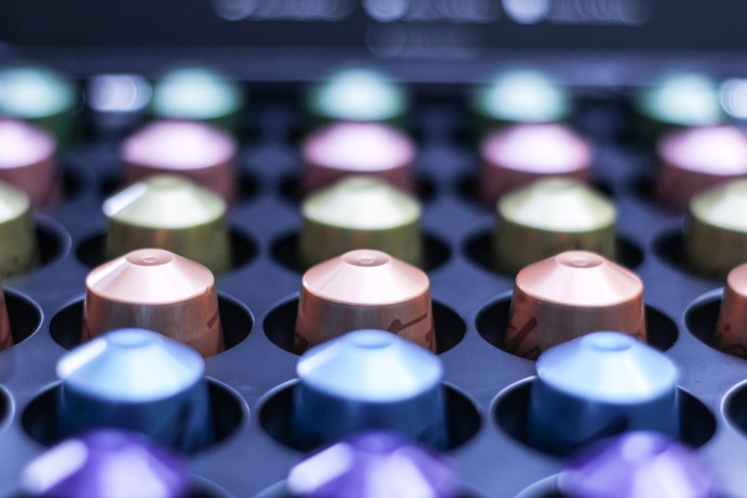 découvrez comment détartrer votre machine nespresso pour garantir un café toujours parfait et prolonger la durée de vie de votre appareil.
