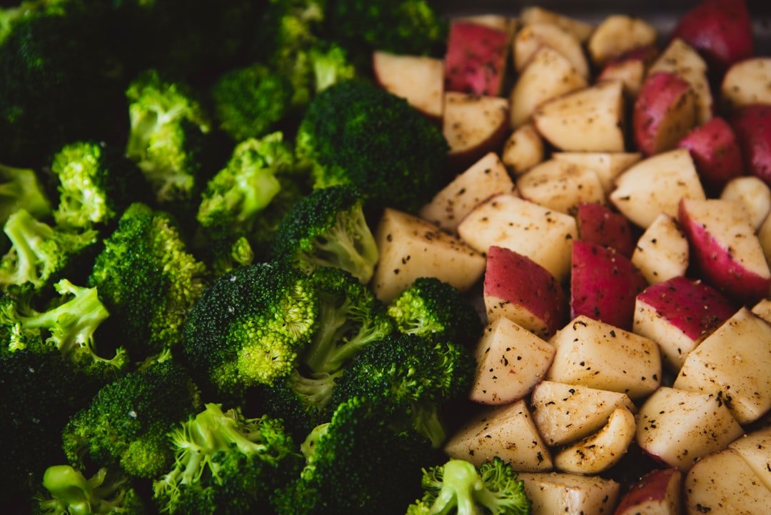 découvrez comment préparer des légumes savoureux et croustillants avec une friteuse à air. recettes saines et rapides pour des repas délicieux.