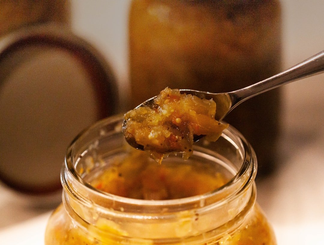 découvrez comment conserver votre compote de pommes maison de manière simple et efficace pour profiter de sa fraîcheur plus longtemps.