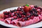 découvrez une recette facile et délicieuse de sauce aux fraises, parfaite pour accompagner vos desserts et ajouter une touche fruitée à vos plats.