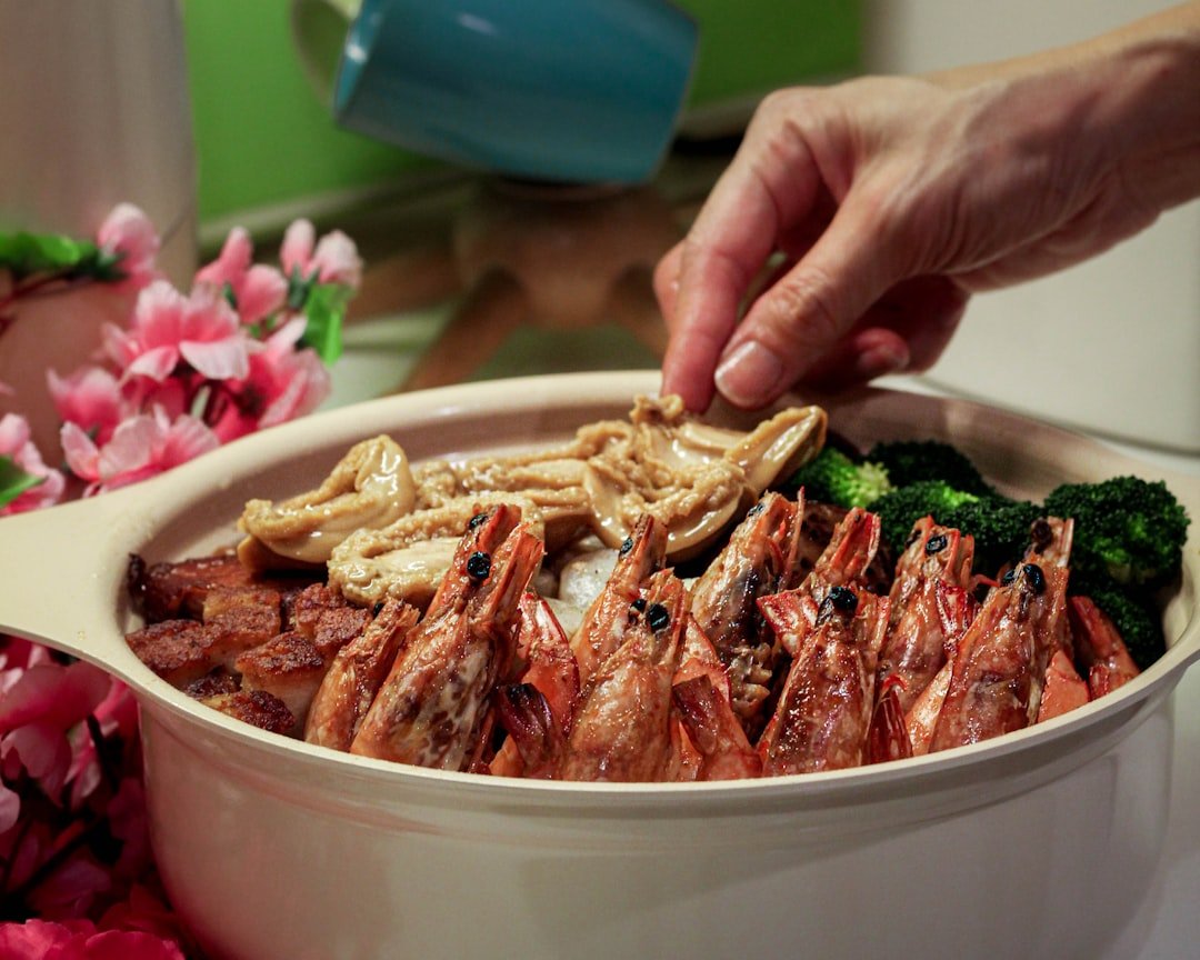 découvrez le cuiseur à riz tupperware : simple, rapide et efficace pour préparer du riz parfait à chaque fois.