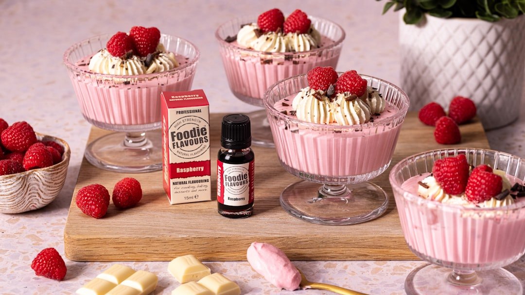 découvrez des recettes savoureuses à base de chocolat blanc pour toutes les occasions, des desserts gourmands aux créations originales et faciles à réaliser.