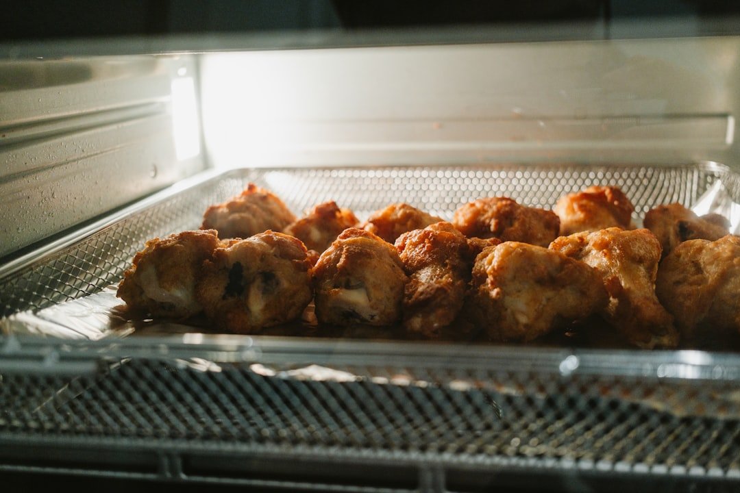 découvrez notre friteuse à air ultra-performante pour des repas sains et croustillants avec peu ou pas d'huile. facile à utiliser et rapide, elle révolutionne votre cuisine !