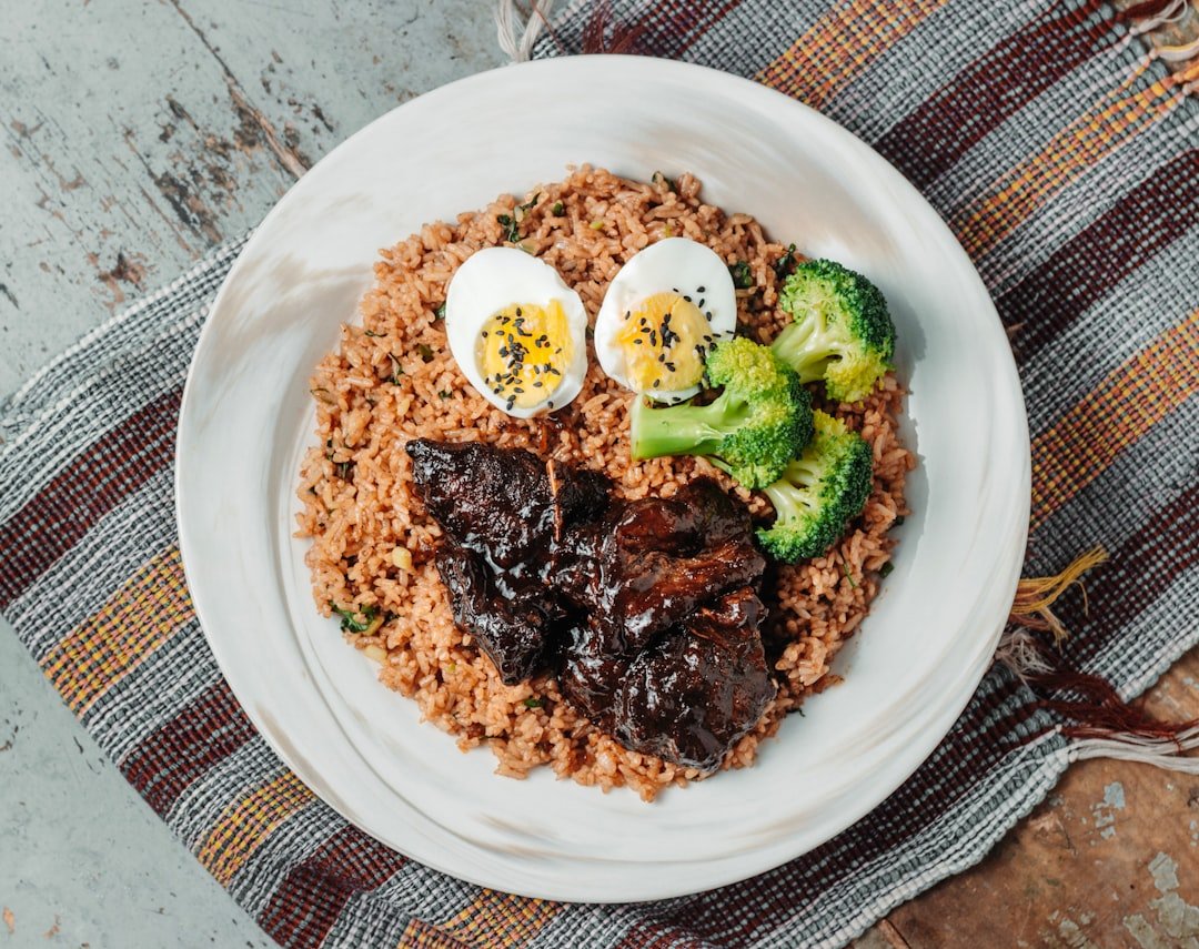découvrez une recette savoureuse de joue de bœuf, tendre et mijotée, parfaite pour un repas réconfortant et gourmand.