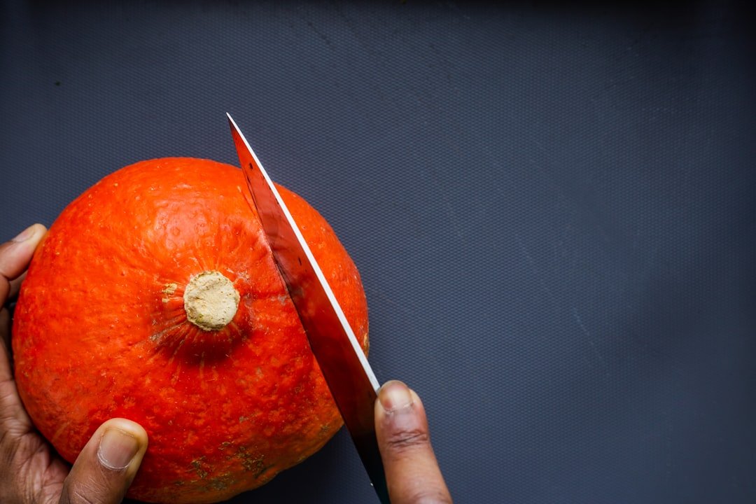 découvrez les bienfaits du peeling à la citrouille, un soin naturel qui exfolie en douceur et illumine votre peau grâce aux enzymes et vitamines de la citrouille.
