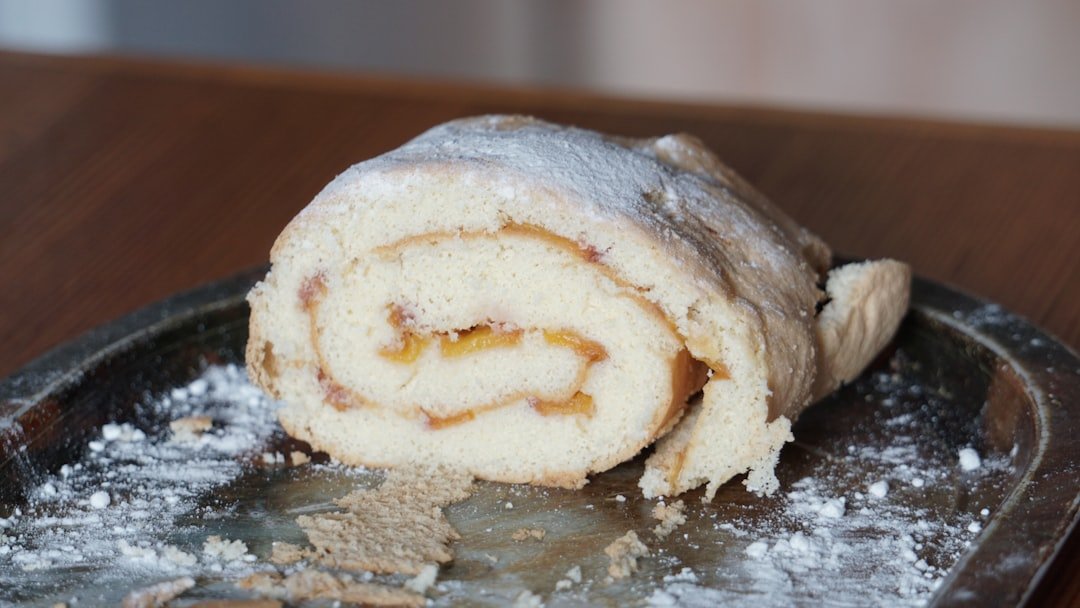 découvrez le sucre glace, idéal pour décorer et sucrer vos pâtisseries avec une texture fine et légère.