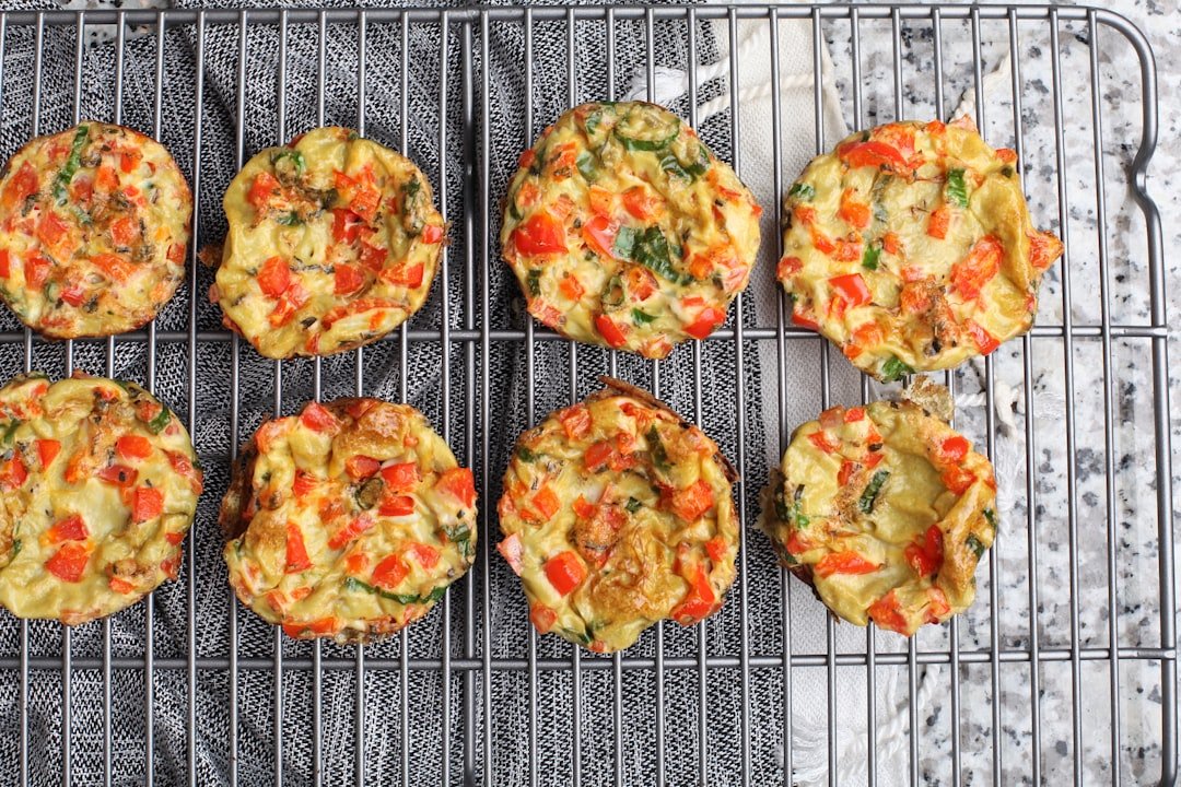 découvrez une recette facile et rapide de quiche préparée à l'air fryer, pour un résultat croustillant et savoureux à chaque fois.