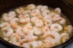 découvrez les meilleures méthodes pour conserver les crevettes cuites fraîches plus longtemps et préserver leur goût et leur texture.