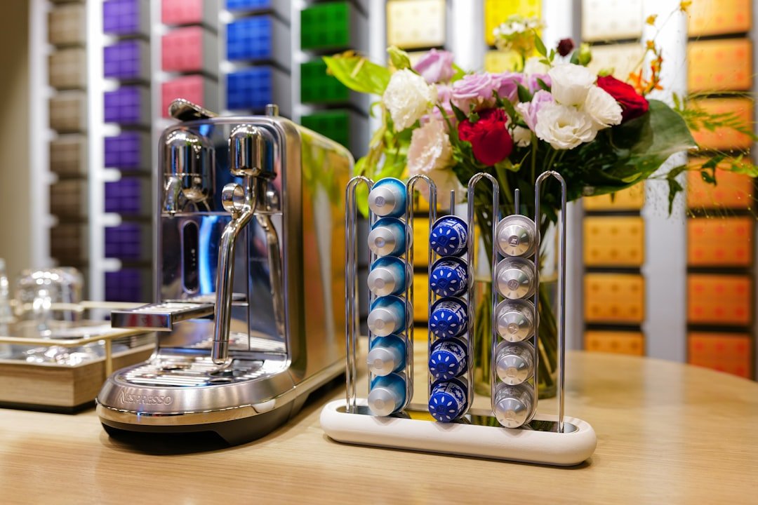apprenez à réinitialiser facilement votre machine nespresso krups grâce à notre guide étape par étape pour un fonctionnement optimal.
